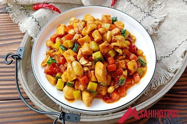 thit-ga-xao-chua-ngot